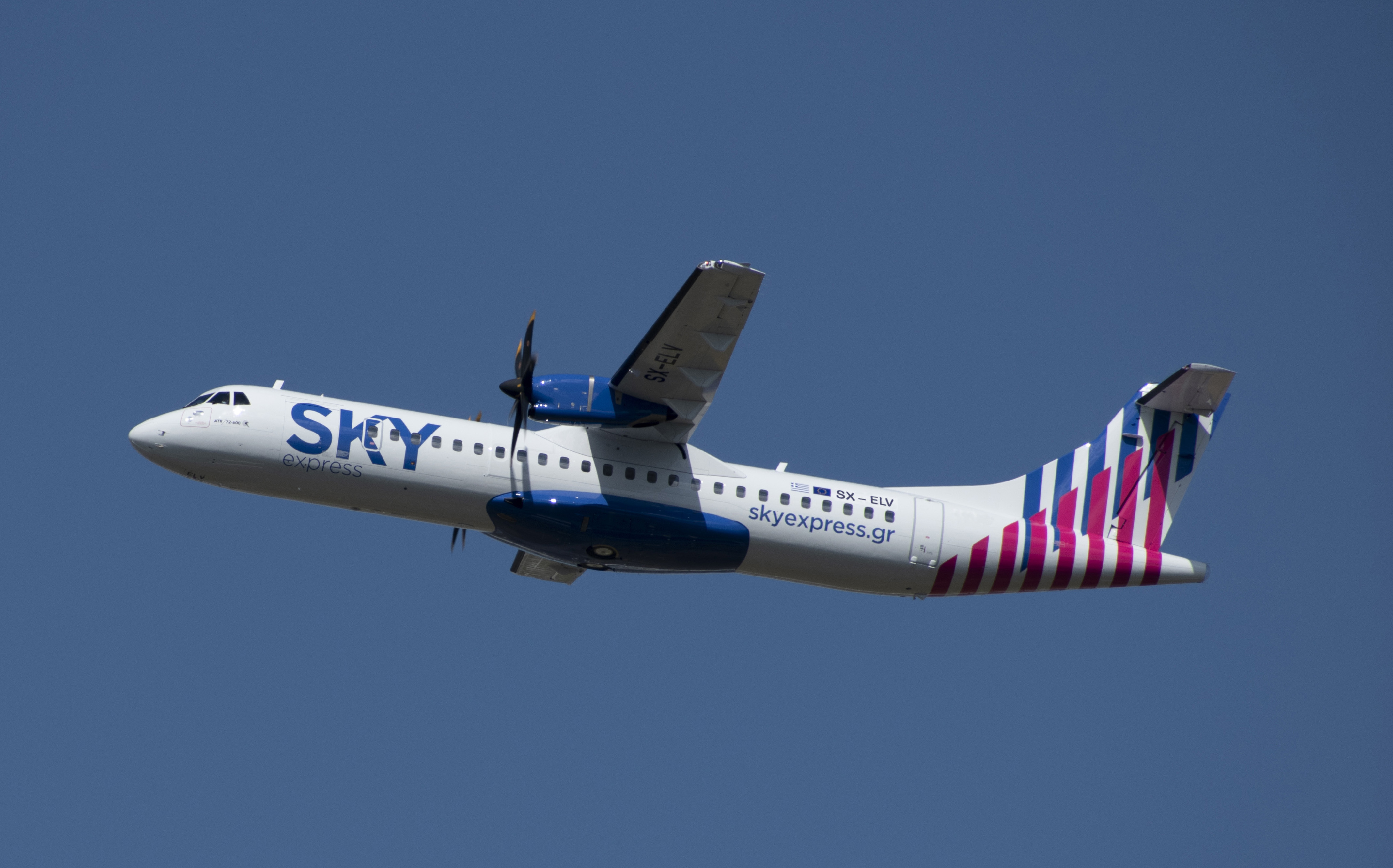 Fokker Services signs exclusive propeller maintenance agreement with SKY Express Airlines