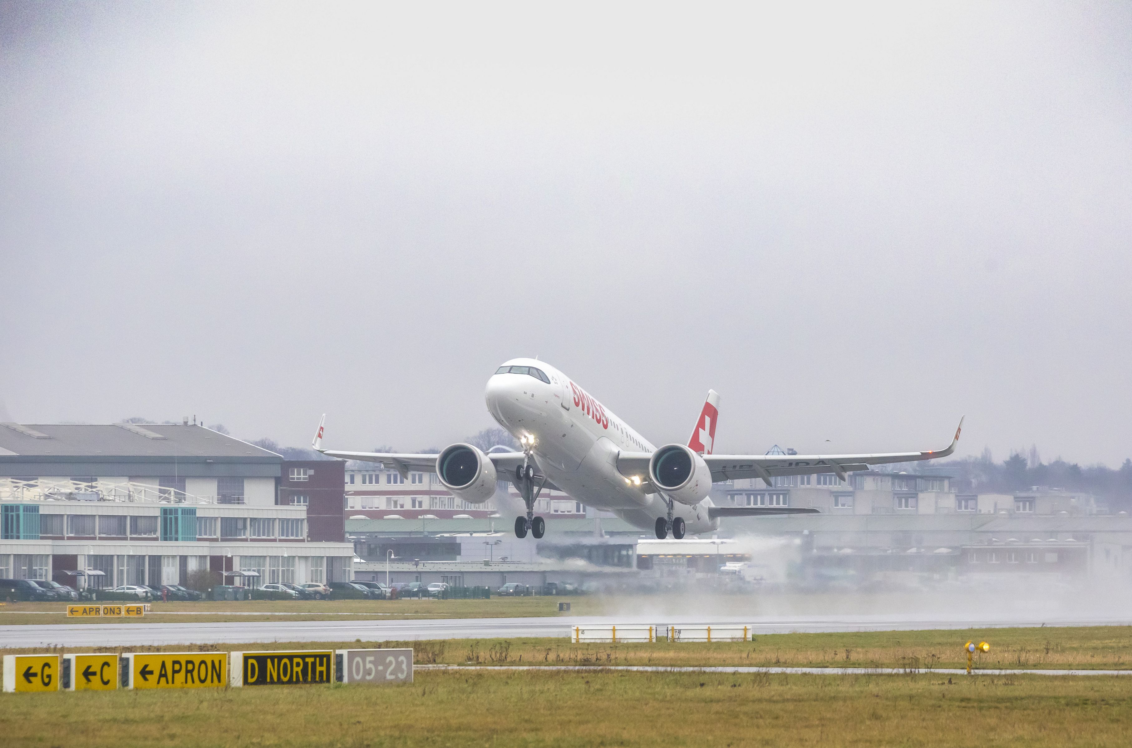 First Airbus A320neo with Airspace cabin delivered to SWISS