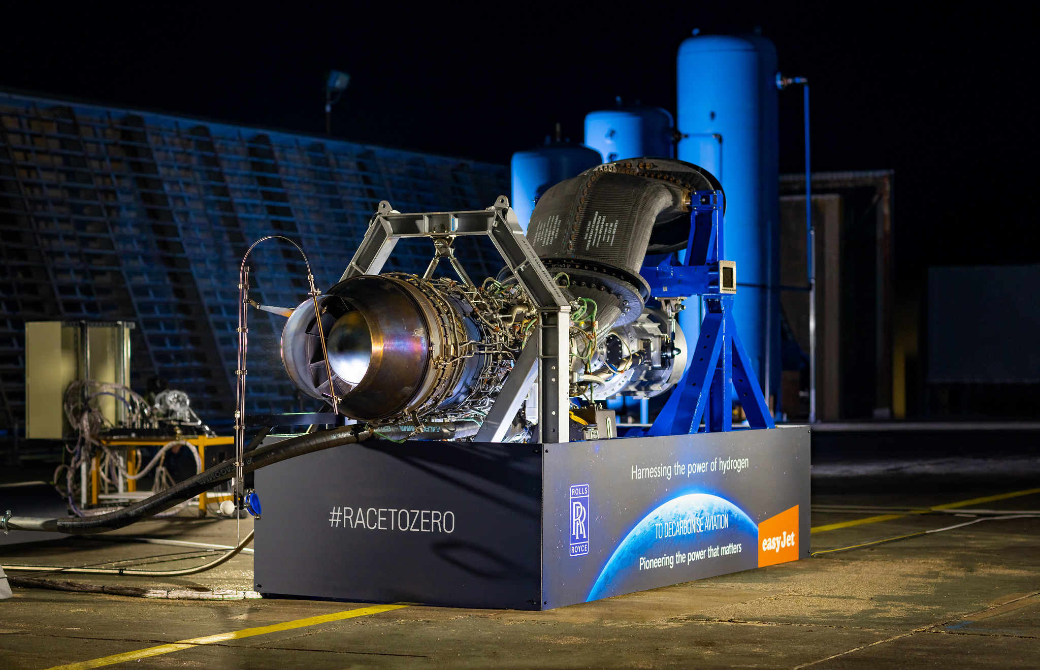 Rolls-Royce and easyJet set world first with successful hydrogen engine run