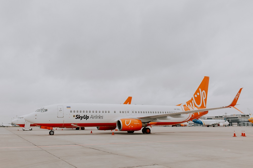 Baltic Ground Services signs partnership agreement with Ukrainian carrier SkyUp Airlines