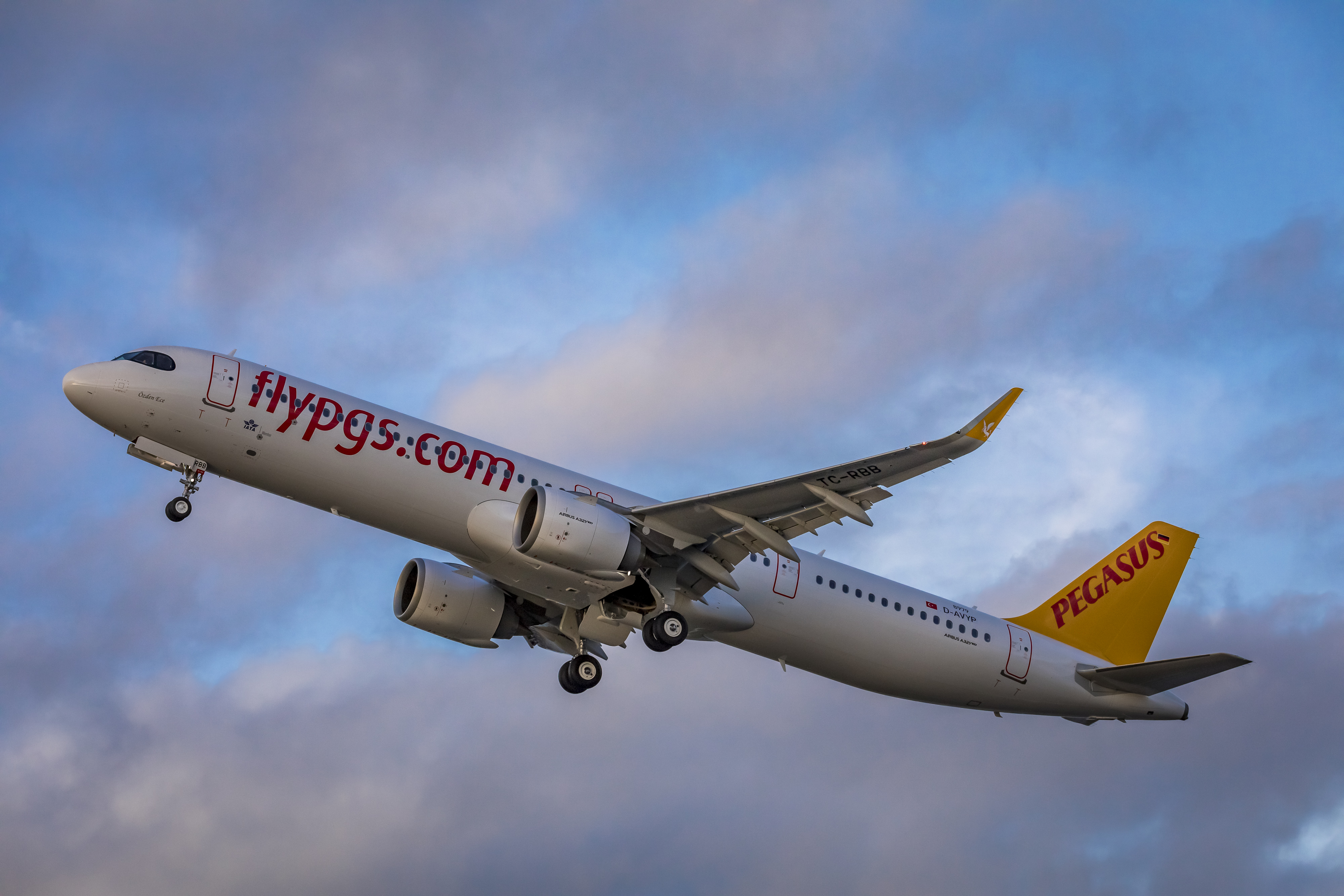 Pegasus Airlines to receive first ever sustainability-linked aircraft-secured term loan