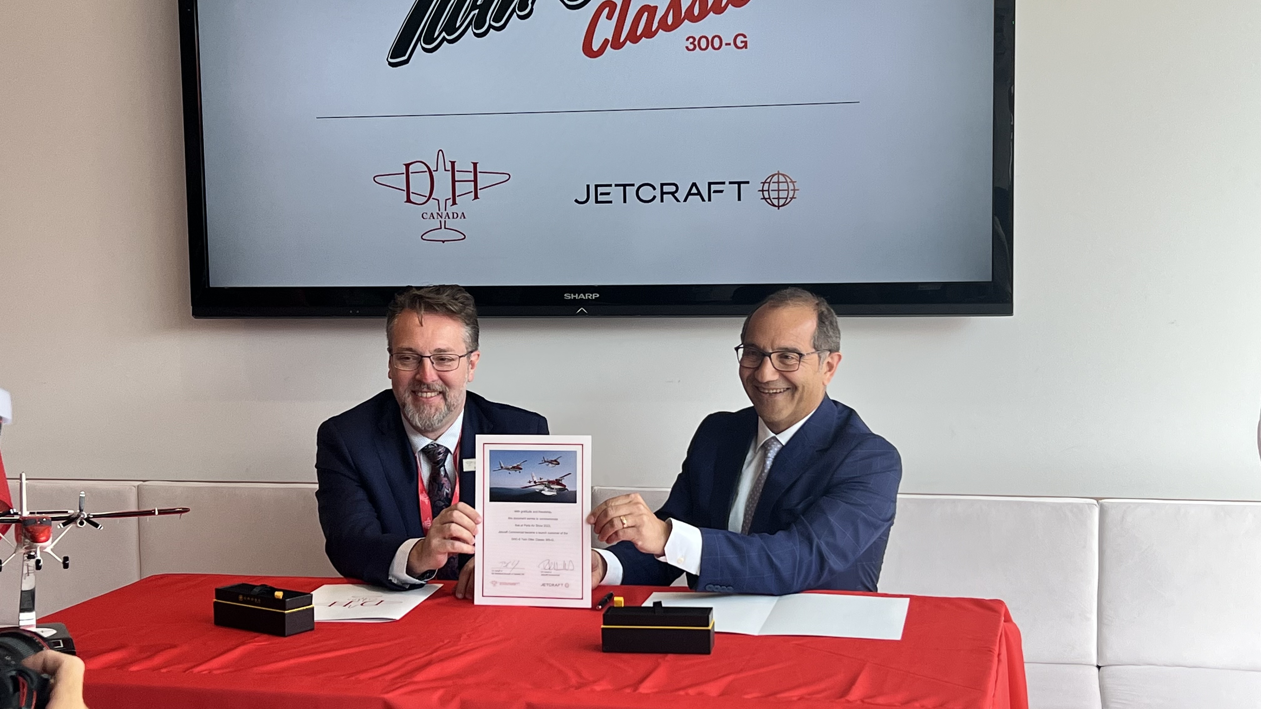 PAS 2023: De Havilland Canada and Jetcraft Commercial sign purchase agreement for 10 new DHC-6 Twin Otter Classic 300-G aircraft